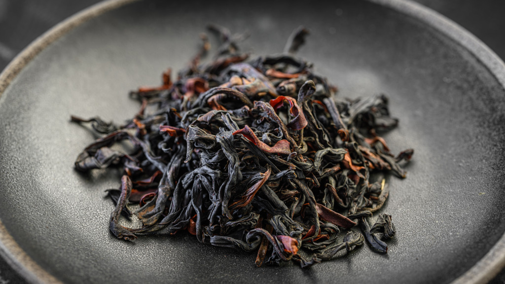 Fengqing Yesheng Hong Cha