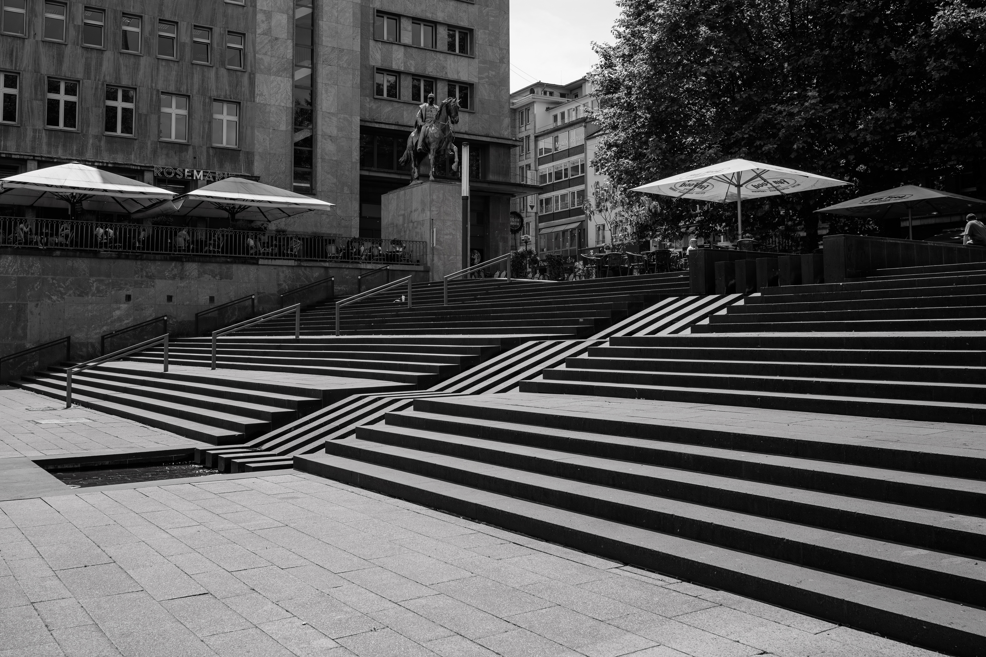 Treppen am Burgplatz – 15. Juni 2025